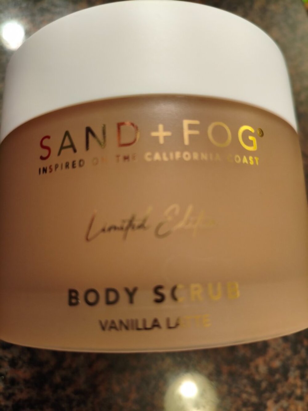 Sand + Fog Limited Edition Vanilla Latte Body Scrub 12.7 oz NEW